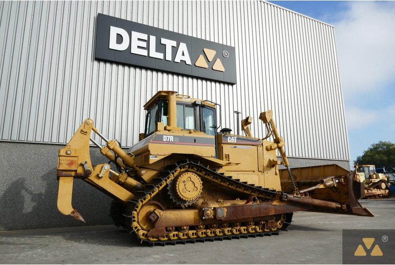 Caterpillar D7R XR Series II - Buldózer: 5 kép. Caterpillar D7R XR Series II - Buldózer: 5 kép.