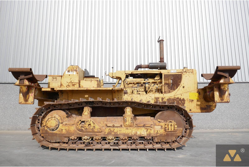 Caterpillar D8K Pipe carrier - Csőfektető: 2 kép. Caterpillar D8K Pipe carrier - Csőfektető: 2 kép.