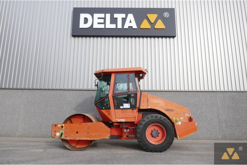 Henger Dynapac CA152D: 1 kép.