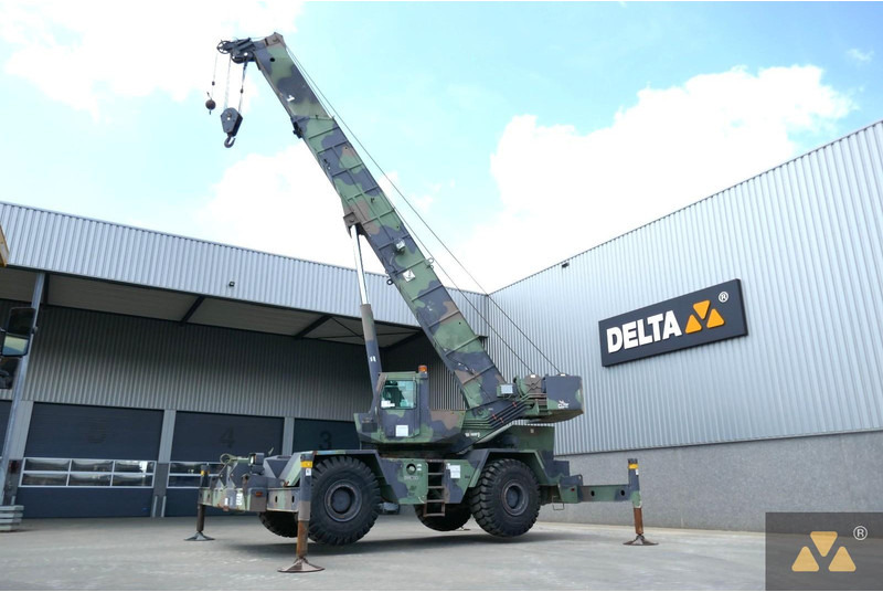 Grove RT875 Ex- - Terepjáró mobil daru: 3 kép. Grove RT875 Ex- - Terepjáró mobil daru: 3 kép.