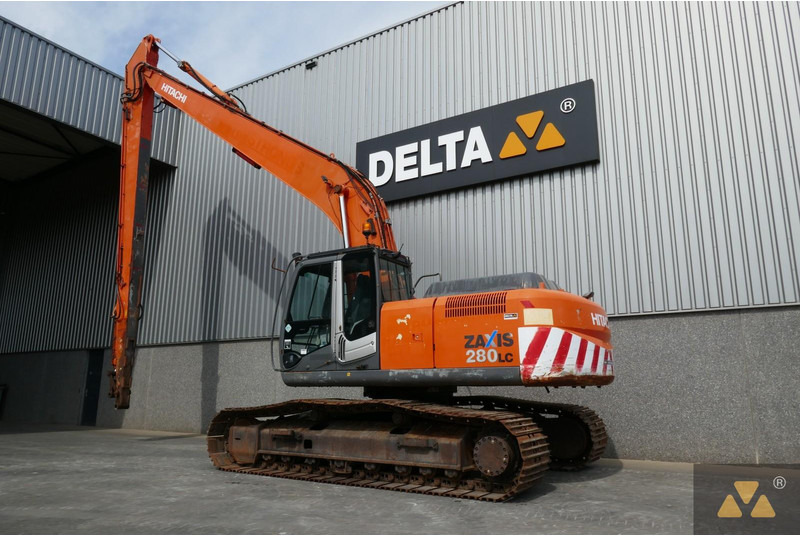 Hitachi ZX280LC-3 Long reach - Lánctalpas kotró: 4 kép. Hitachi ZX280LC-3 Long reach - Lánctalpas kotró: 4 kép.