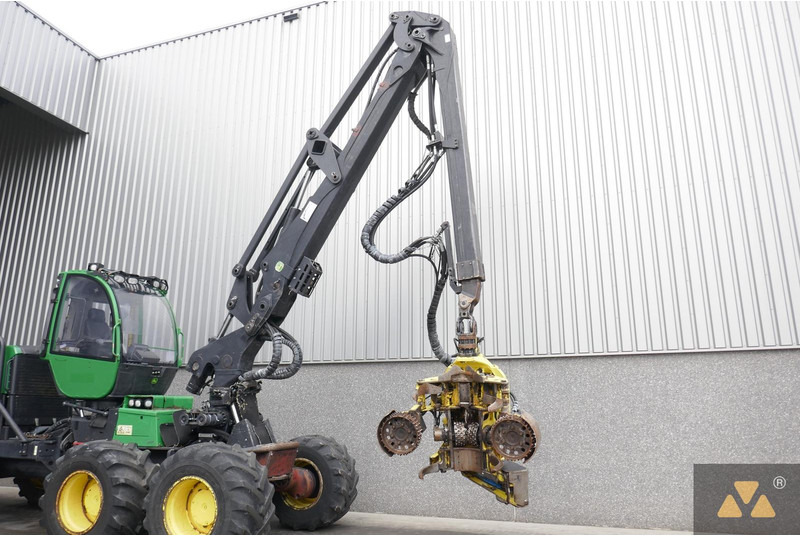 Fakitermelő gép John Deere 1270E: 14 kép.
