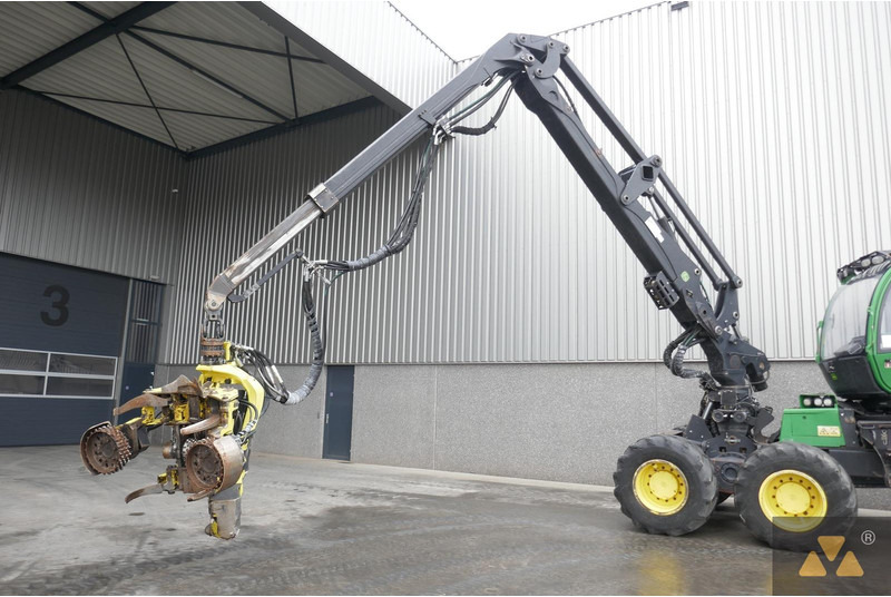 Fakitermelő gép John Deere 1270E: 13 kép.