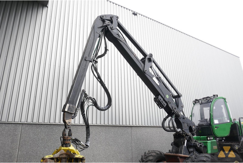 Fakitermelő gép John Deere 1270E: 15 kép.