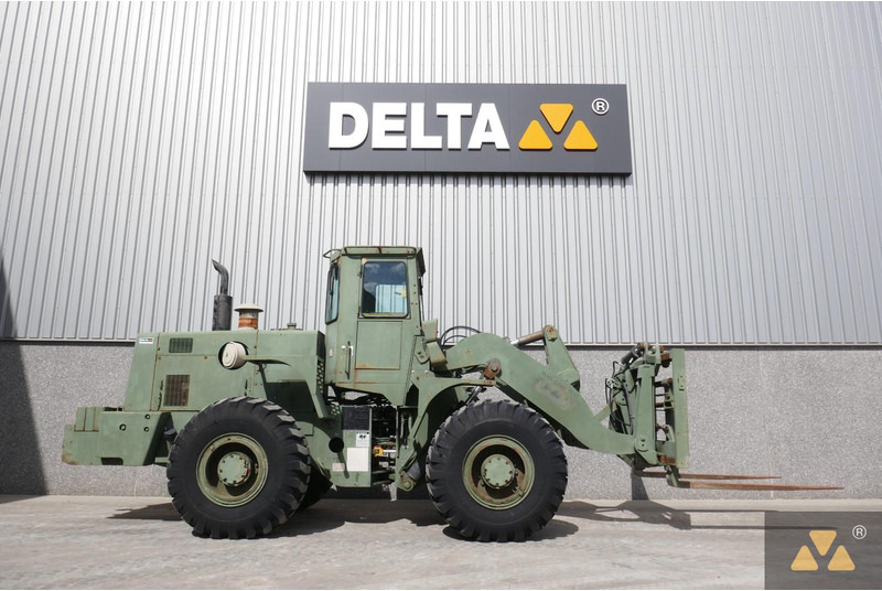 Komatsu 540 Ex- - Gumikerekes homlokrakodó: 2 kép. Komatsu 540 Ex- - Gumikerekes homlokrakodó: 2 kép.