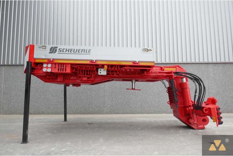 SCHEUERLE S1HKE-1320-3000 - Félpótkocsi mélybölcsős: 1 kép. SCHEUERLE S1HKE-1320-3000 - Félpótkocsi mélybölcsős: 1 kép.