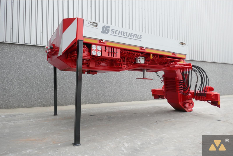 SCHEUERLE S1HKE-1320-3000 - Félpótkocsi mélybölcsős: 4 kép. SCHEUERLE S1HKE-1320-3000 - Félpótkocsi mélybölcsős: 4 kép.