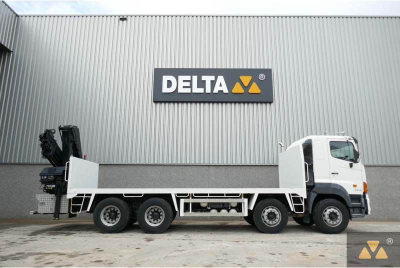 Hino 700FY crane - Teherautó, Darus autó: 2 kép. Hino 700FY crane - Teherautó, Darus autó: 2 kép.