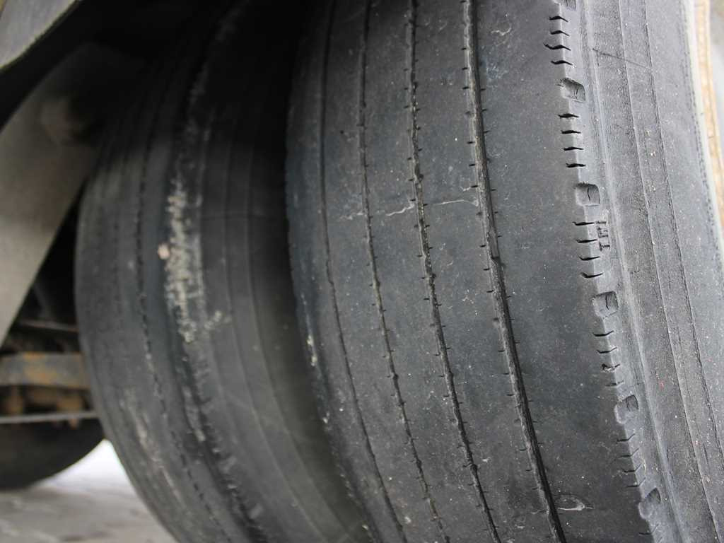 BG CA1 - Ponyvás pótkocsi: 4 kép. BG CA1 - Ponyvás pótkocsi: 4 kép.