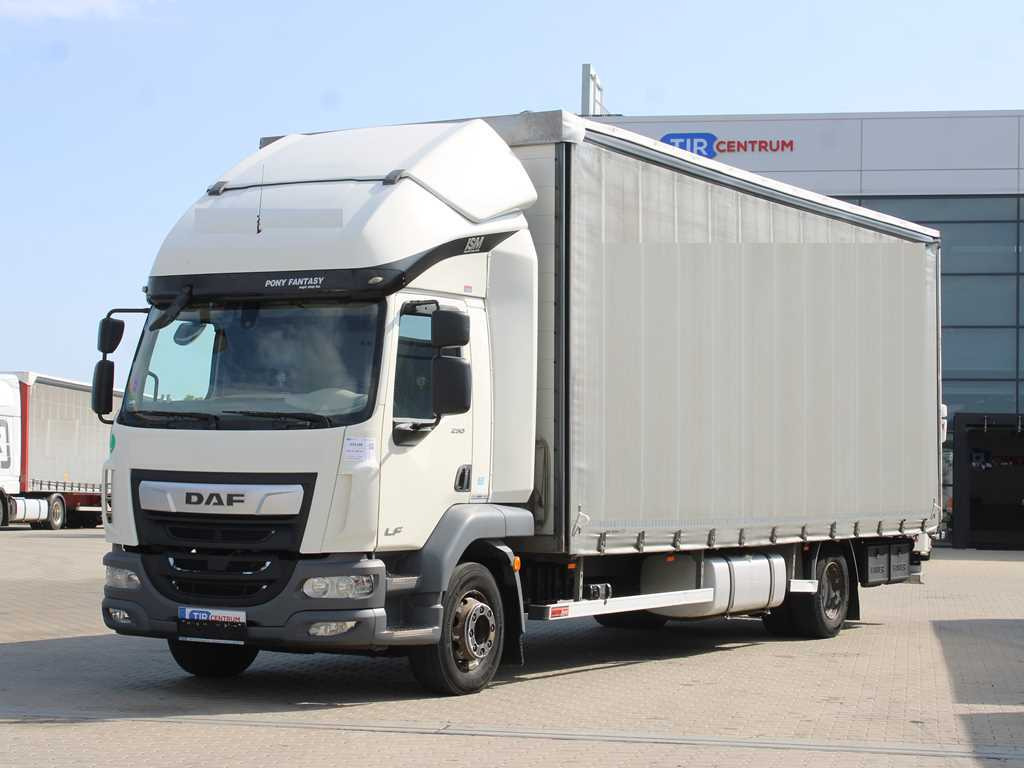 DAF LF 290 FA, EURO 6, SLEEPING BODY - Ponyvás teherautó: 1 kép. DAF LF 290 FA, EURO 6, SLEEPING BODY - Ponyvás teherautó: 1 kép.