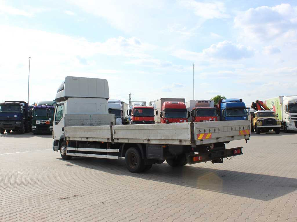 DAF LF 45.180, SLEEPING BODY, EURO 3, TIRES 80% - Platós teherautó: 5 kép. DAF LF 45.180, SLEEPING BODY, EURO 3, TIRES 80% - Platós teherautó: 5 kép.