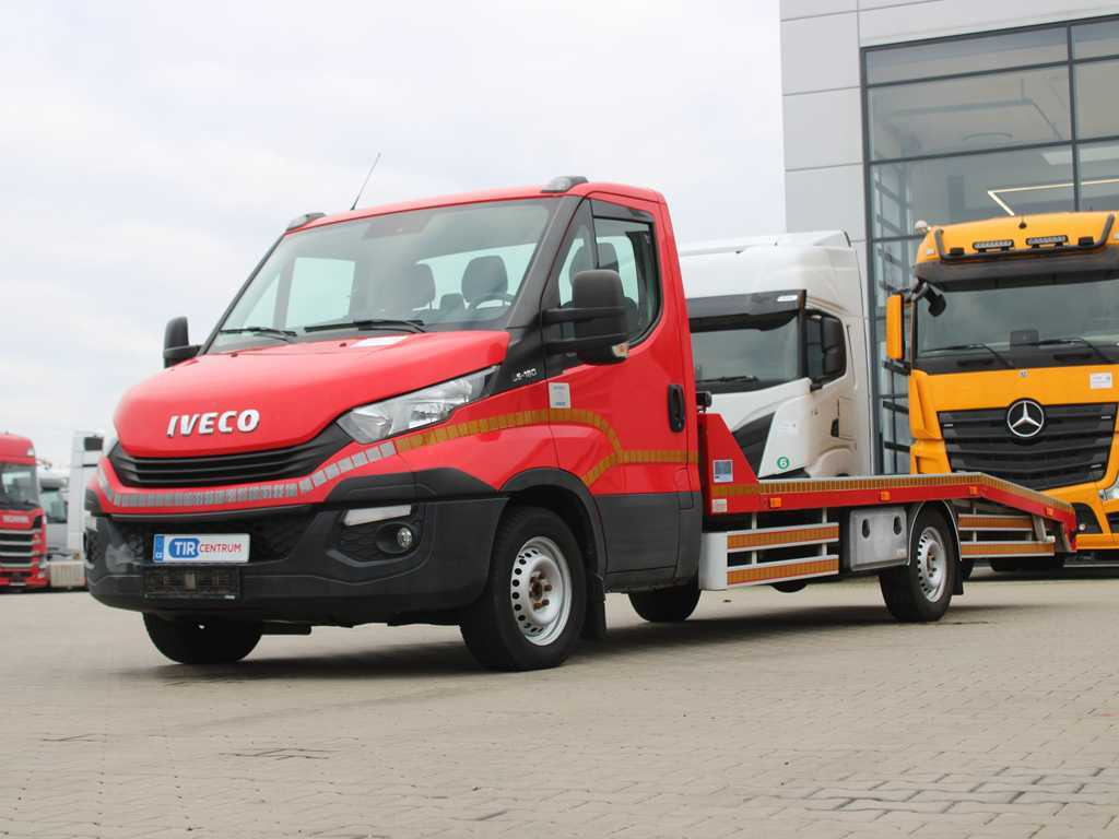 Iveco 35S18, EURO 6, WINCH, DRIVES, TIRES 80% - Vontató: 1 kép. Iveco 35S18, EURO 6, WINCH, DRIVES, TIRES 80% - Vontató: 1 kép.