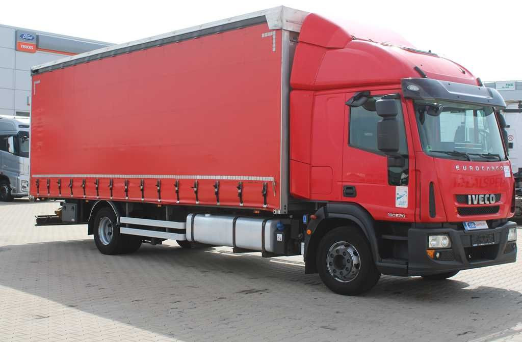 Iveco EUROCARGO 160E28, EURO 6 - Ponyvás teherautó: 2 kép. Iveco EUROCARGO 160E28, EURO 6 - Ponyvás teherautó: 2 kép.