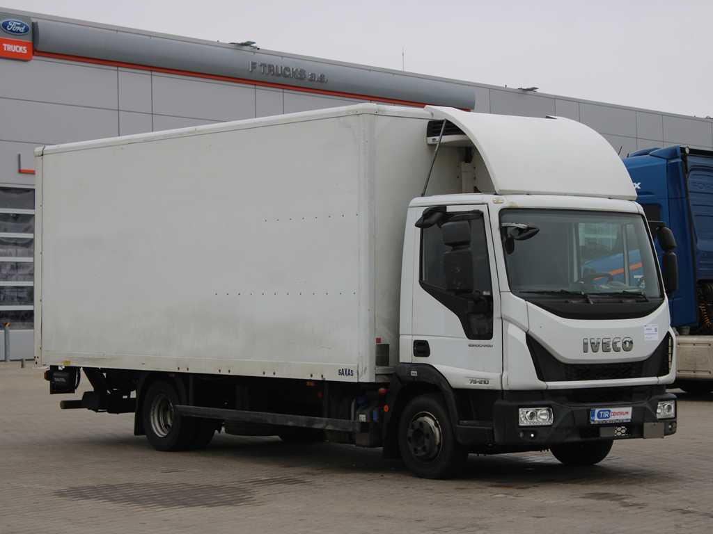 Iveco EUROCARGO 75-210, EURO 6, HYDRAULIC FRONT, CARRIER, TIRE 80% - Hűtős teherautó: 3 kép. Iveco EUROCARGO 75-210, EURO 6, HYDRAULIC FRONT, CARRIER, TIRE 80% - Hűtős teherautó: 3 kép.