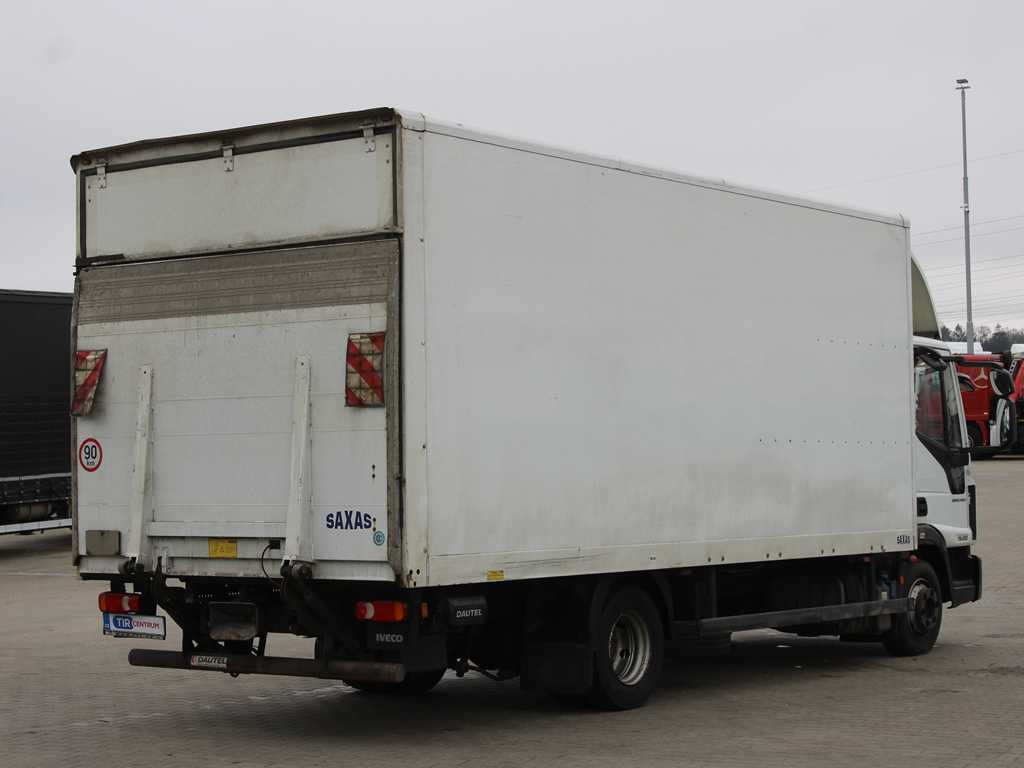 Iveco EUROCARGO 75-210, EURO 6, HYDRAULIC FRONT, CARRIER, TIRE 80% - Hűtős teherautó: 4 kép. Iveco EUROCARGO 75-210, EURO 6, HYDRAULIC FRONT, CARRIER, TIRE 80% - Hűtős teherautó: 4 kép.