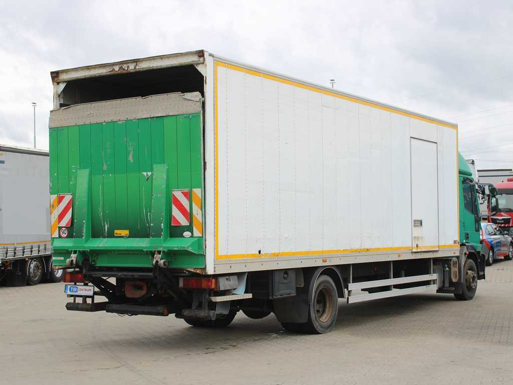 Iveco EUROCARGO ML 160E28, EURO 4, HYDRAULIC FRONT - Dobozos felépítményű teherautó: 3 kép. Iveco EUROCARGO ML 160E28, EURO 4, HYDRAULIC FRONT - Dobozos felépítményű teherautó: 3 kép.