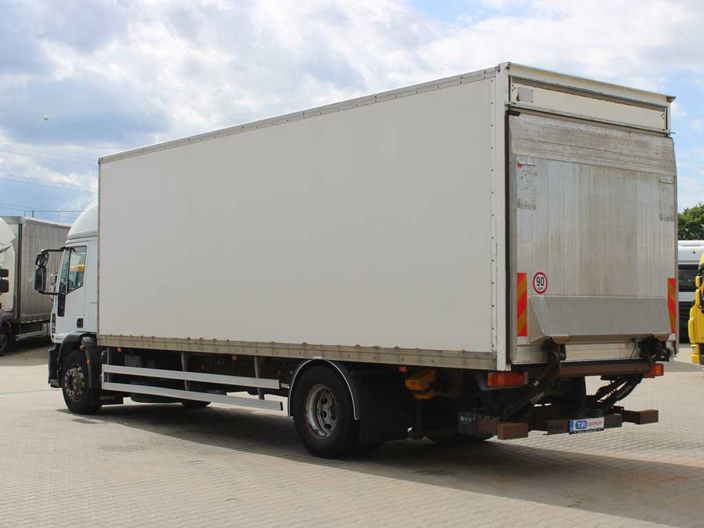 Iveco EUROCARGO ML 190EL30, EURO 5, HYDRAULIC FRONT - Dobozos felépítményű teherautó: 5 kép. Iveco EUROCARGO ML 190EL30, EURO 5, HYDRAULIC FRONT - Dobozos felépítményű teherautó: 5 kép.