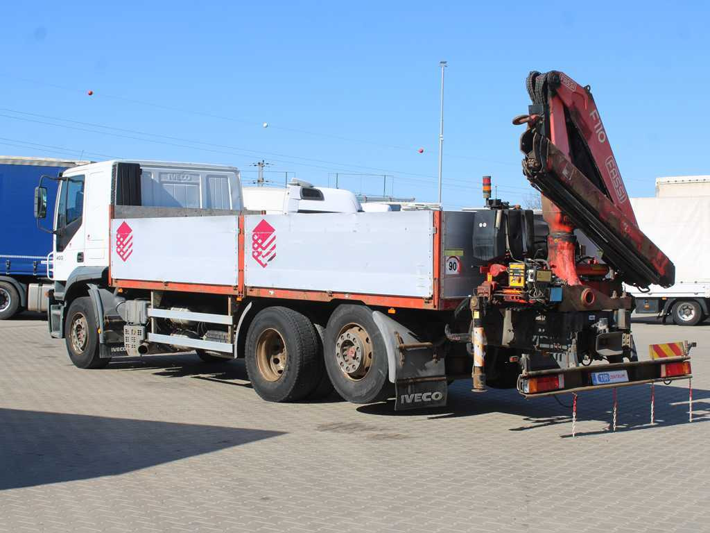 Iveco STRALIS 400, 6X2, EURO 3, HYDRAULIC ARM FASSI F110 - Platós teherautó, Darus autó: 5 kép. Iveco STRALIS 400, 6X2, EURO 3, HYDRAULIC ARM FASSI F110 - Platós teherautó, Darus autó: 5 kép.