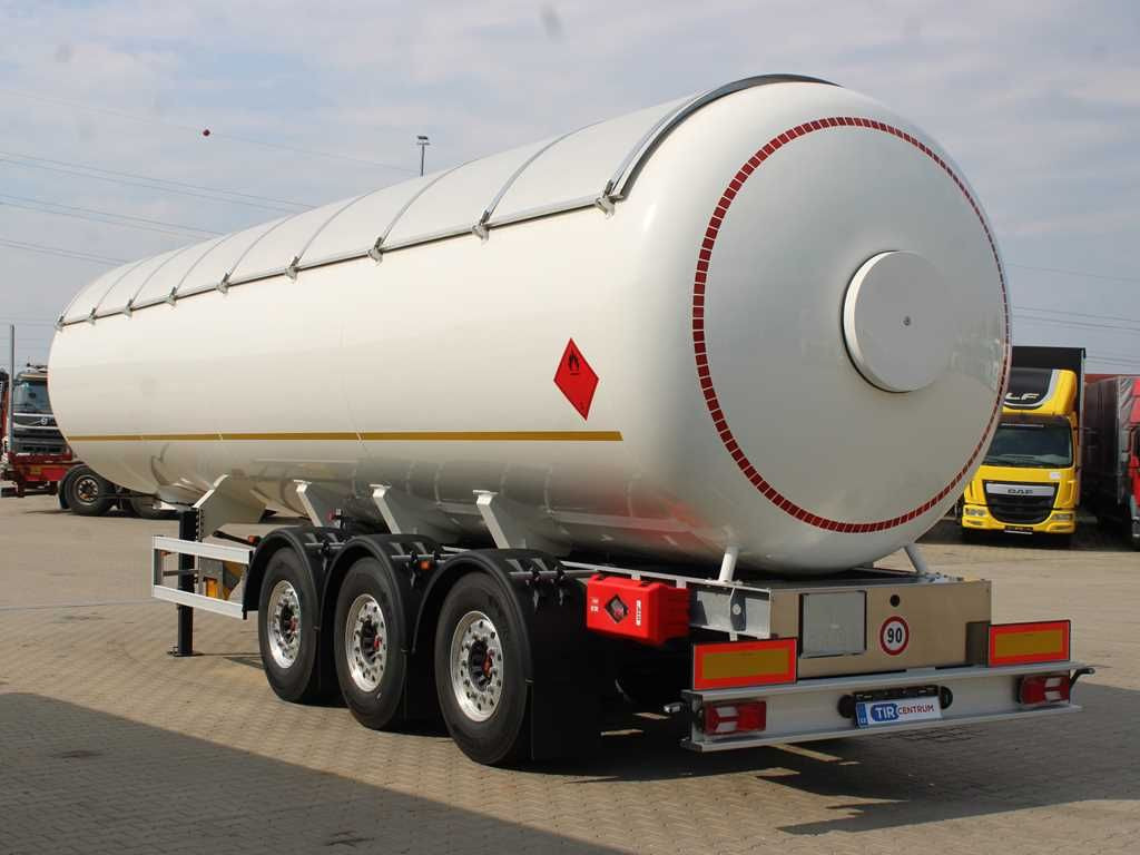 KADATEC KA350C,LIFTING AXLE,LPG-PROPANBUTAN,53m³ - Tartályos félpótkocsi: 4 kép. KADATEC KA350C,LIFTING AXLE,LPG-PROPANBUTAN,53m³ - Tartályos félpótkocsi: 4 kép.