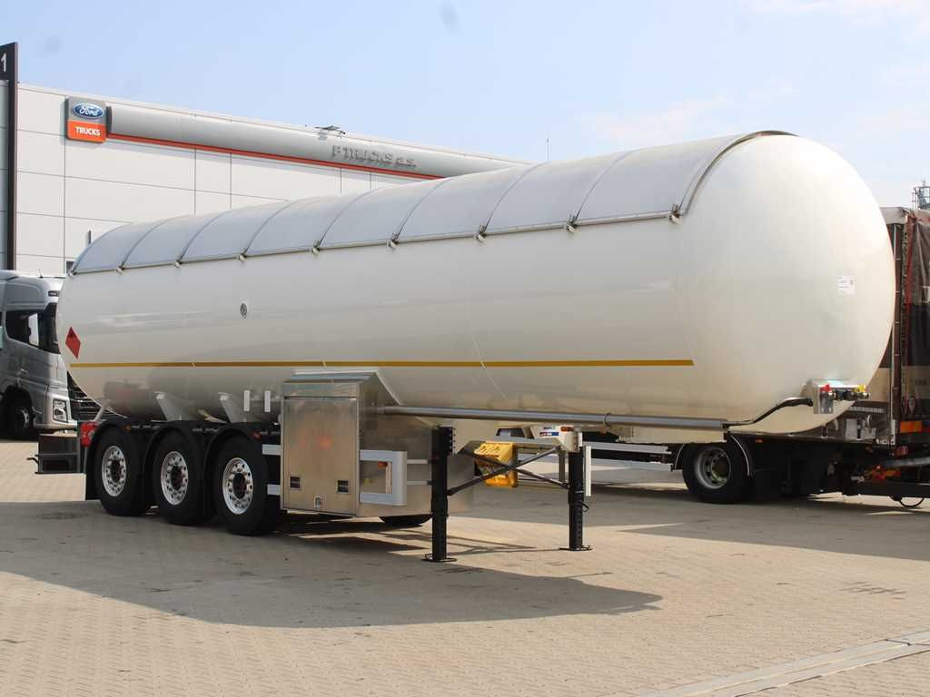 KADATEC KA350C,LIFTING AXLE,LPG-PROPANBUTAN,53m³ - Tartályos félpótkocsi: 2 kép. KADATEC KA350C,LIFTING AXLE,LPG-PROPANBUTAN,53m³ - Tartályos félpótkocsi: 2 kép.
