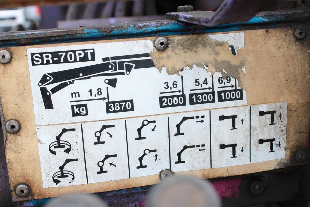 LIAZ 18.23,CRANE NJ SR-70 PT,BEACONS - Platós teherautó, Darus autó: 5 kép. LIAZ 18.23,CRANE NJ SR-70 PT,BEACONS - Platós teherautó, Darus autó: 5 kép.