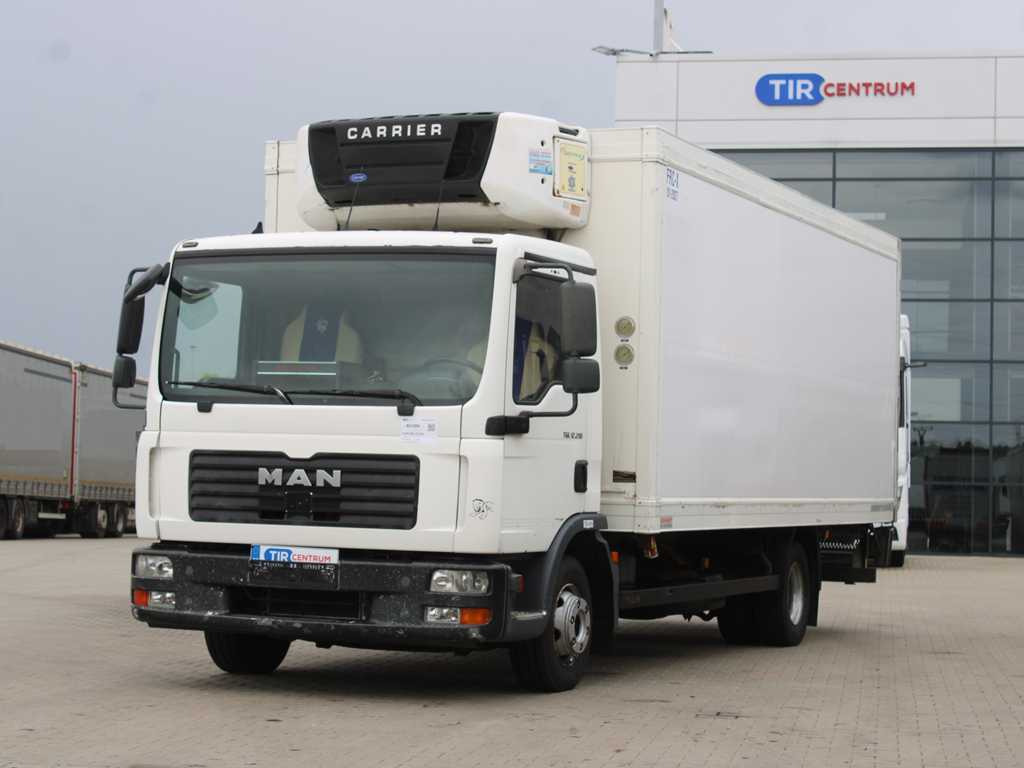 MAN TGL 12.210, EURO 4, HYDRAULIC FRONT, CARRIER SUPRA 850 Mt, 2X EVAPORATOR - Hűtős teherautó: 1 kép. MAN TGL 12.210, EURO 4, HYDRAULIC FRONT, CARRIER SUPRA 850 Mt, 2X EVAPORATOR - Hűtős teherautó: 1 kép.