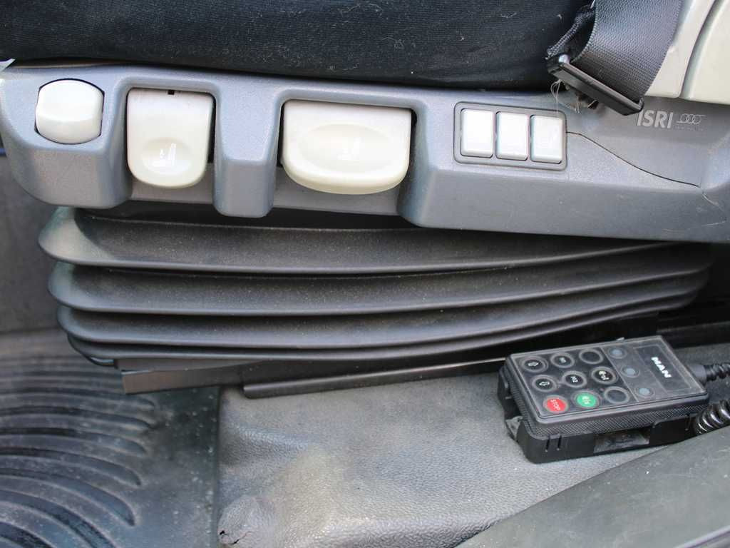 Ponyvás kisteherautó MAN TGL 8.220, EURO 5EEV, SECONDARY AIR CONDITIONING: 7 kép.