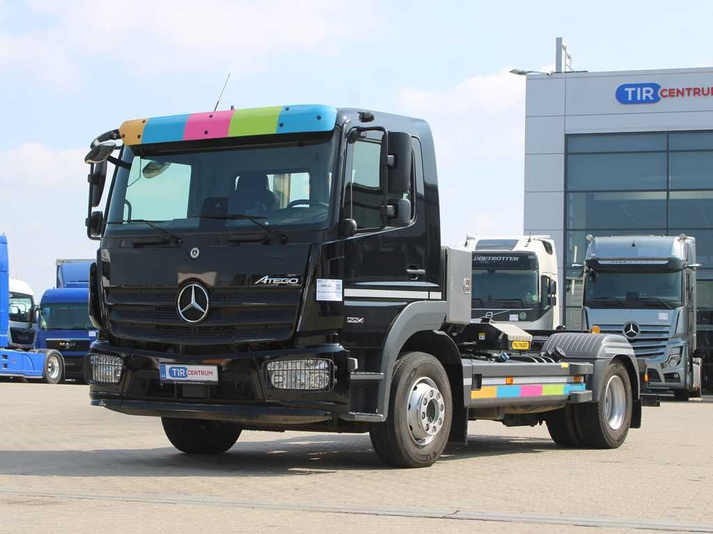 Mercedes-Benz ATEGO 1224, EURO 6, HOOK CONTAINER - Horgos rakodó teherautó: 1 kép. Mercedes-Benz ATEGO 1224, EURO 6, HOOK CONTAINER - Horgos rakodó teherautó: 1 kép.