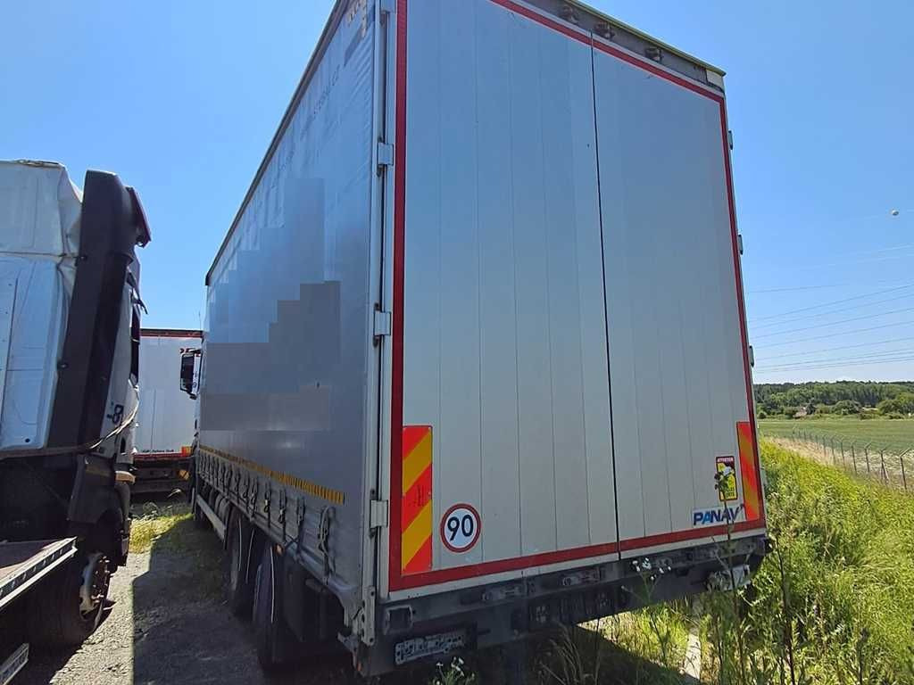 Mercedes-Benz Actros 2542, 6X2 - Ponyvás teherautó: 3 kép. Mercedes-Benz Actros 2542, 6X2 - Ponyvás teherautó: 3 kép.