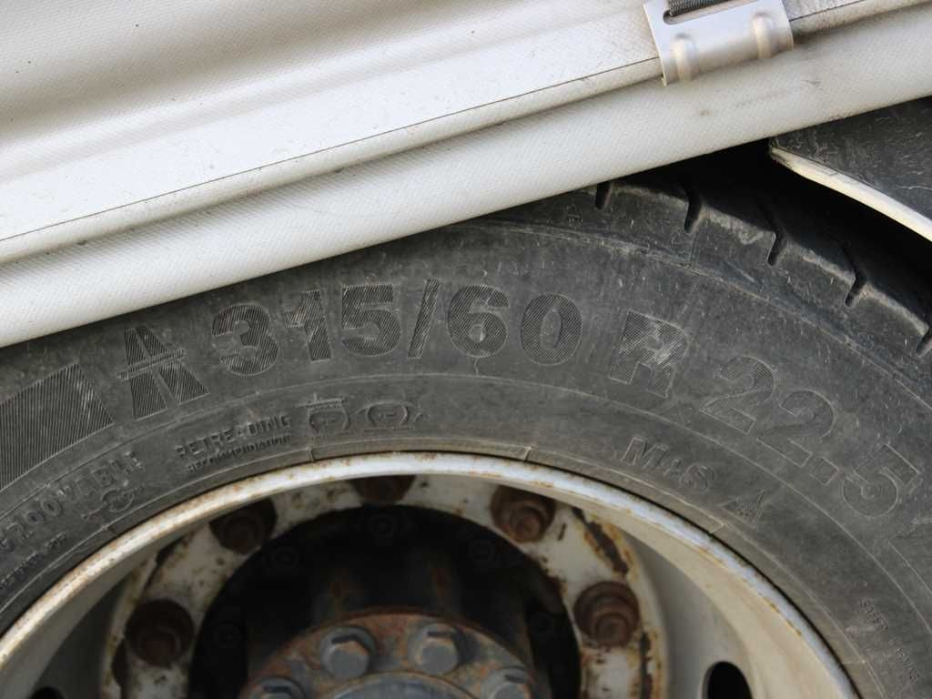 Ponyvás teherautó Mercedes-Benz Actros 2545, 6X2, EURO 6, AIR SUSPENSIONS: 17 kép.