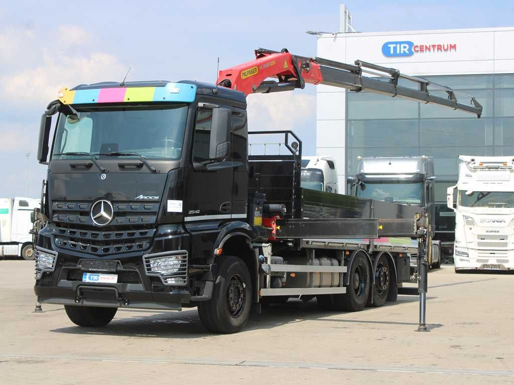 Mercedes-Benz Arocs 2542, 6X2, EURO 6, CAMERA, PALFINGER PK 24 - Platós teherautó, Darus autó: 1 kép. Mercedes-Benz Arocs 2542, 6X2, EURO 6, CAMERA, PALFINGER PK 24 - Platós teherautó, Darus autó: 1 kép.
