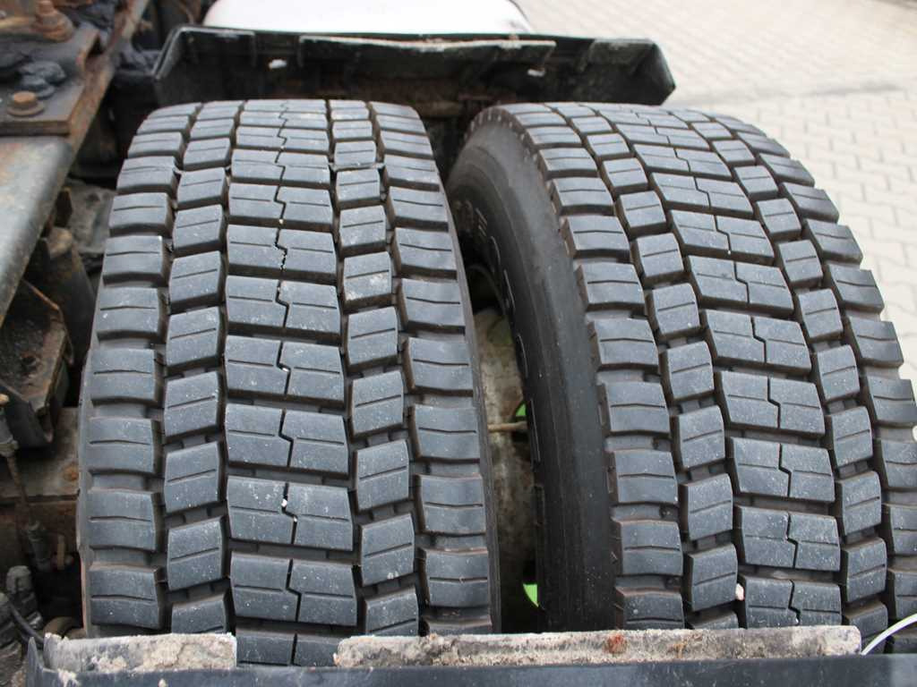 Nyergesvontató DAF XF 460, EURO 5, LOWDECK, TIRES 80%: 18 kép.