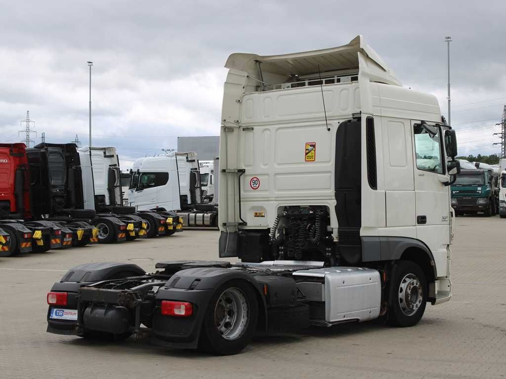 DAF XF 460 FT, LOWDECK, EURO 6 - Nyergesvontató: 3 kép. DAF XF 460 FT, LOWDECK, EURO 6 - Nyergesvontató: 3 kép.