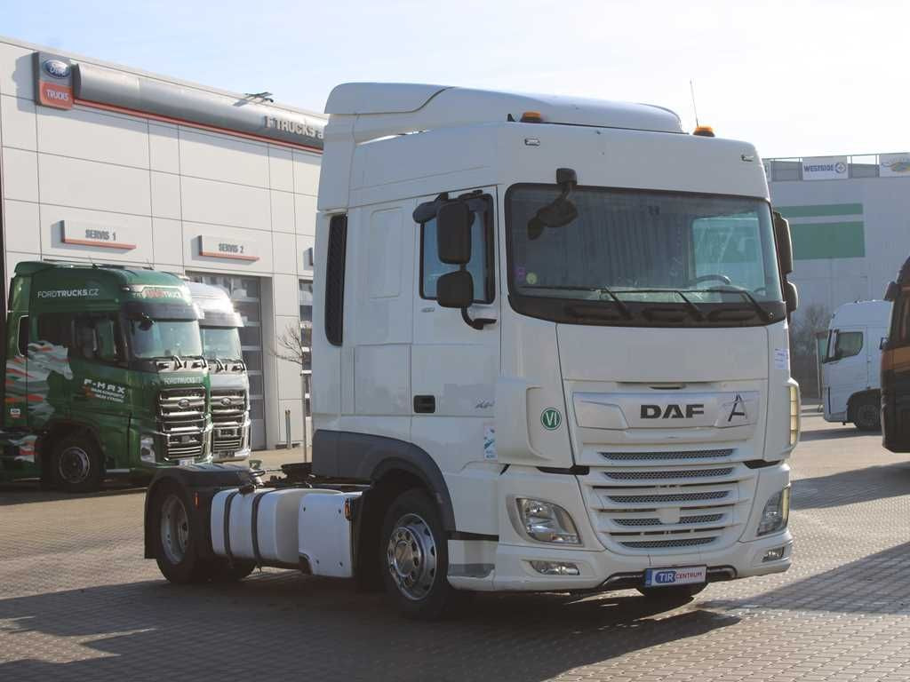 DAF XF 480 FT, EURO 6, LOWDECK, SEC.AIR.CONDITIONING - Nyergesvontató: 2 kép. DAF XF 480 FT, EURO 6, LOWDECK, SEC.AIR.CONDITIONING - Nyergesvontató: 2 kép.