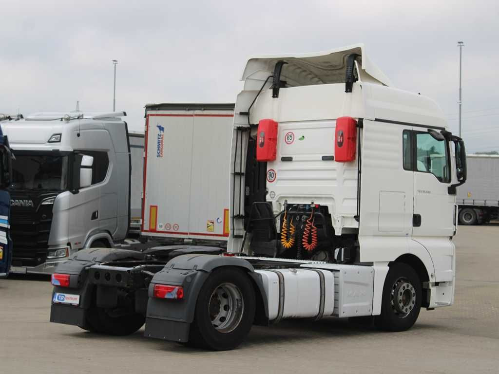 MAN TGX 18.440, EURO 6 - Nyergesvontató: 3 kép. MAN TGX 18.440, EURO 6 - Nyergesvontató: 3 kép.