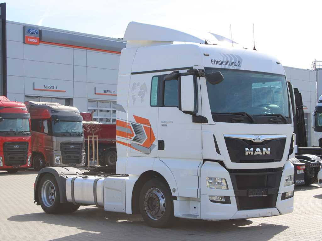 MAN TGX 18.440, LOW DECK, EURO 6 - Nyergesvontató: 5 kép. MAN TGX 18.440, LOW DECK, EURO 6 - Nyergesvontató: 5 kép.
