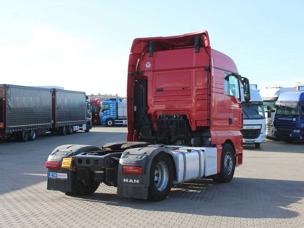 MAN TGX 18.480, HYDRAULICS, NAVIGATION, EURO 6 - Nyergesvontató: 4 kép. MAN TGX 18.480, HYDRAULICS, NAVIGATION, EURO 6 - Nyergesvontató: 4 kép.