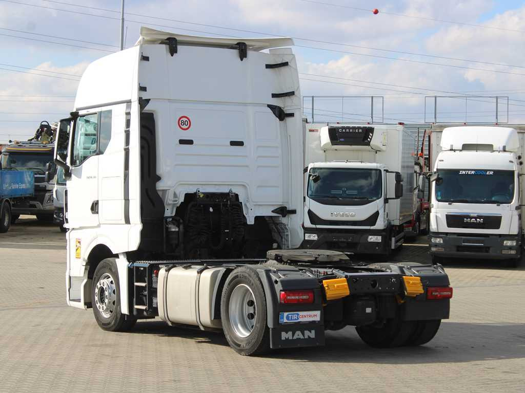 MAN TGX 18.510, EURO 6 - Nyergesvontató: 4 kép. MAN TGX 18.510, EURO 6 - Nyergesvontató: 4 kép.