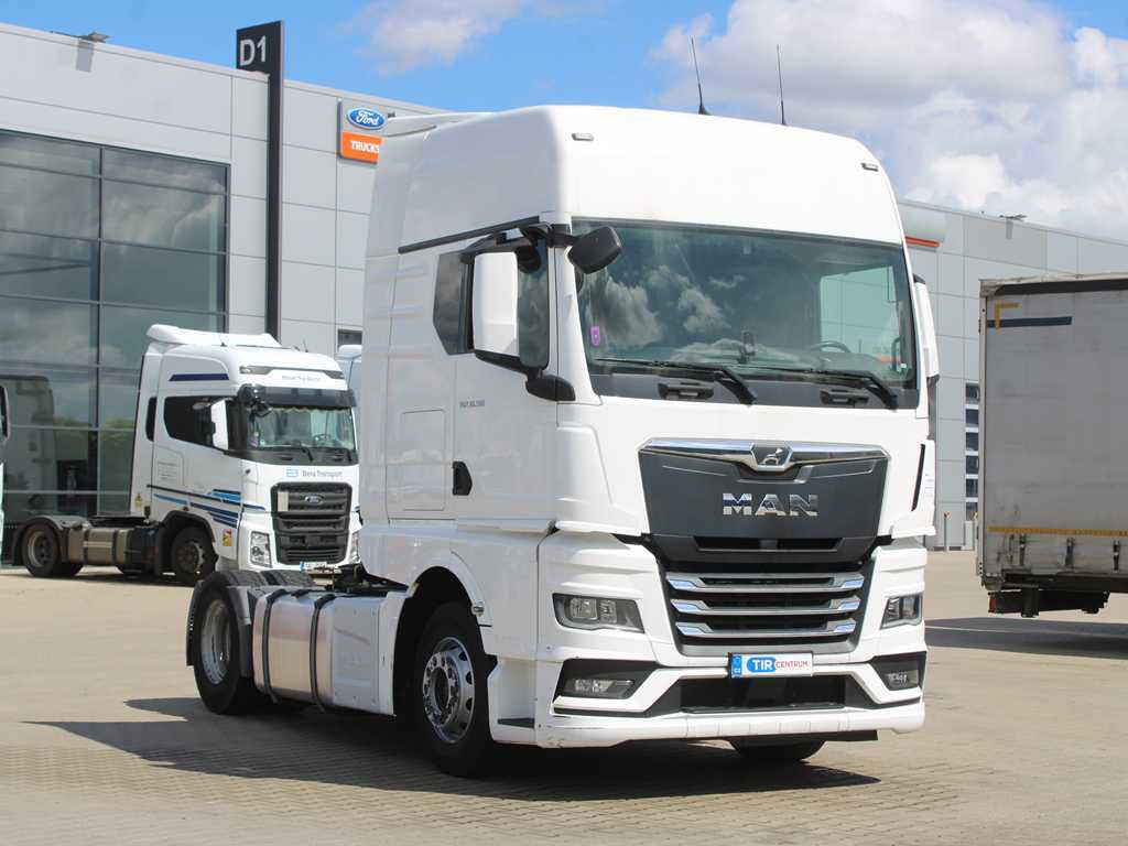 MAN TGX 18.510, EURO 6 - Nyergesvontató: 3 kép. MAN TGX 18.510, EURO 6 - Nyergesvontató: 3 kép.