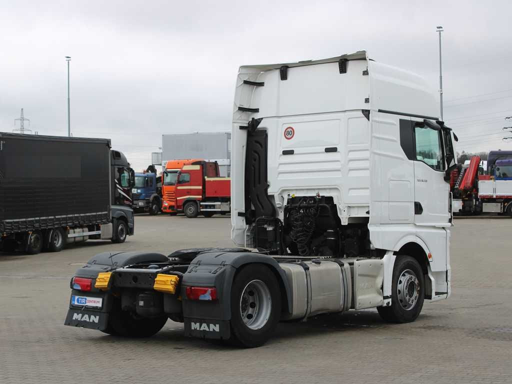 MAN TGX 18.510, EURO 6 - Nyergesvontató: 3 kép. MAN TGX 18.510, EURO 6 - Nyergesvontató: 3 kép.