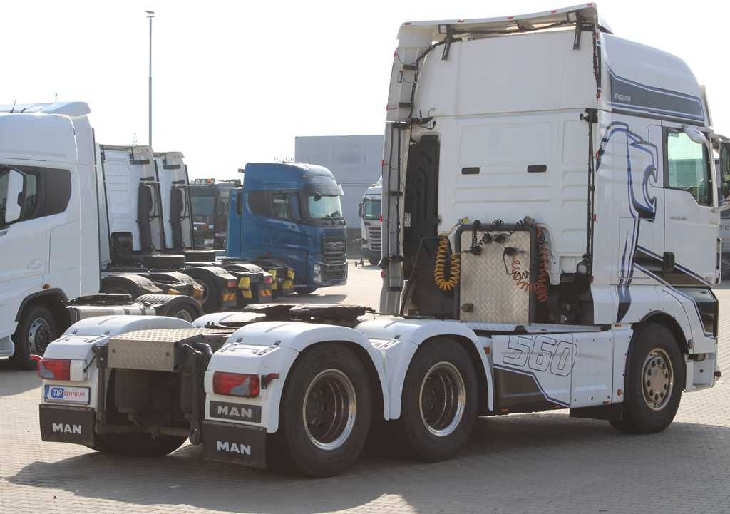 MAN TGX 26.560, 6x4, EURO 6, LEATHER SEATS - Nyergesvontató: 2 kép. MAN TGX 26.560, 6x4, EURO 6, LEATHER SEATS - Nyergesvontató: 2 kép.