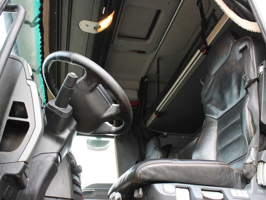 MAN TGX 26.560, 6x4, EURO 6, LEATHER SEATS - Nyergesvontató: 5 kép. MAN TGX 26.560, 6x4, EURO 6, LEATHER SEATS - Nyergesvontató: 5 kép.