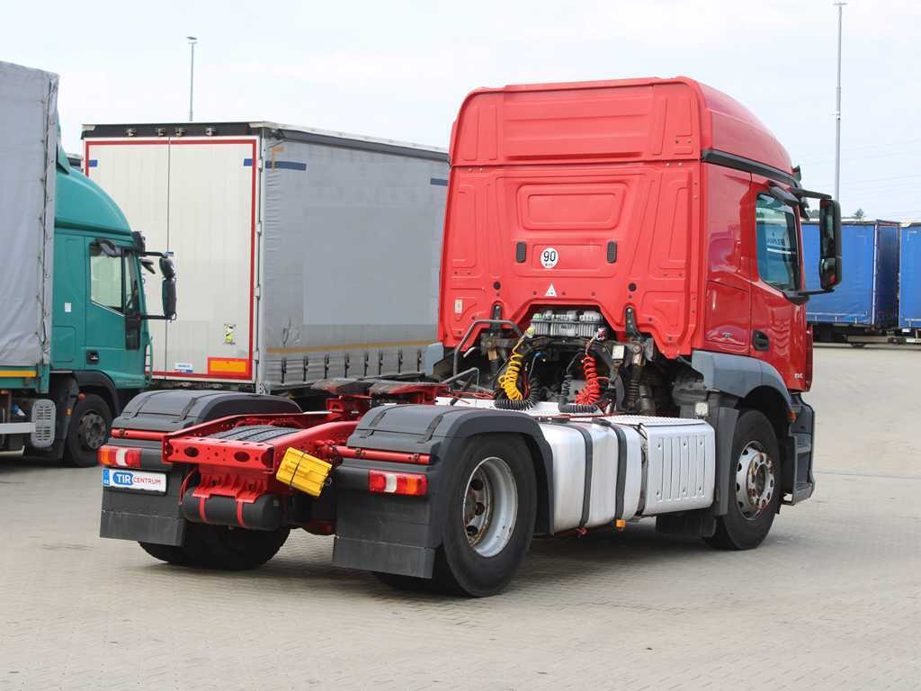 Mercedes-Benz ACTROS 1843, EURO 6, HYDRAULIC, RETARDER - Nyergesvontató: 4 kép. Mercedes-Benz ACTROS 1843, EURO 6, HYDRAULIC, RETARDER - Nyergesvontató: 4 kép.
