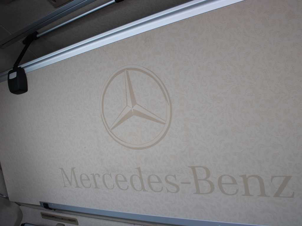 Nyergesvontató Mercedes-Benz Actros 1848, EURO 6, GIGA SPACE, NAVIGATION, LOWDECK: 14 kép.