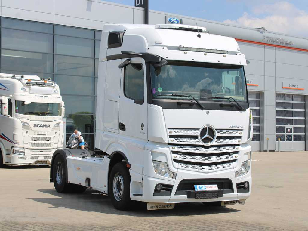 Mercedes-Benz Actros 1851, EURO 6, RETARDER, INDEPENDENT AIR CONDITIONING - Nyergesvontató: 3 kép. Mercedes-Benz Actros 1851, EURO 6, RETARDER, INDEPENDENT AIR CONDITIONING - Nyergesvontató: 3 kép.