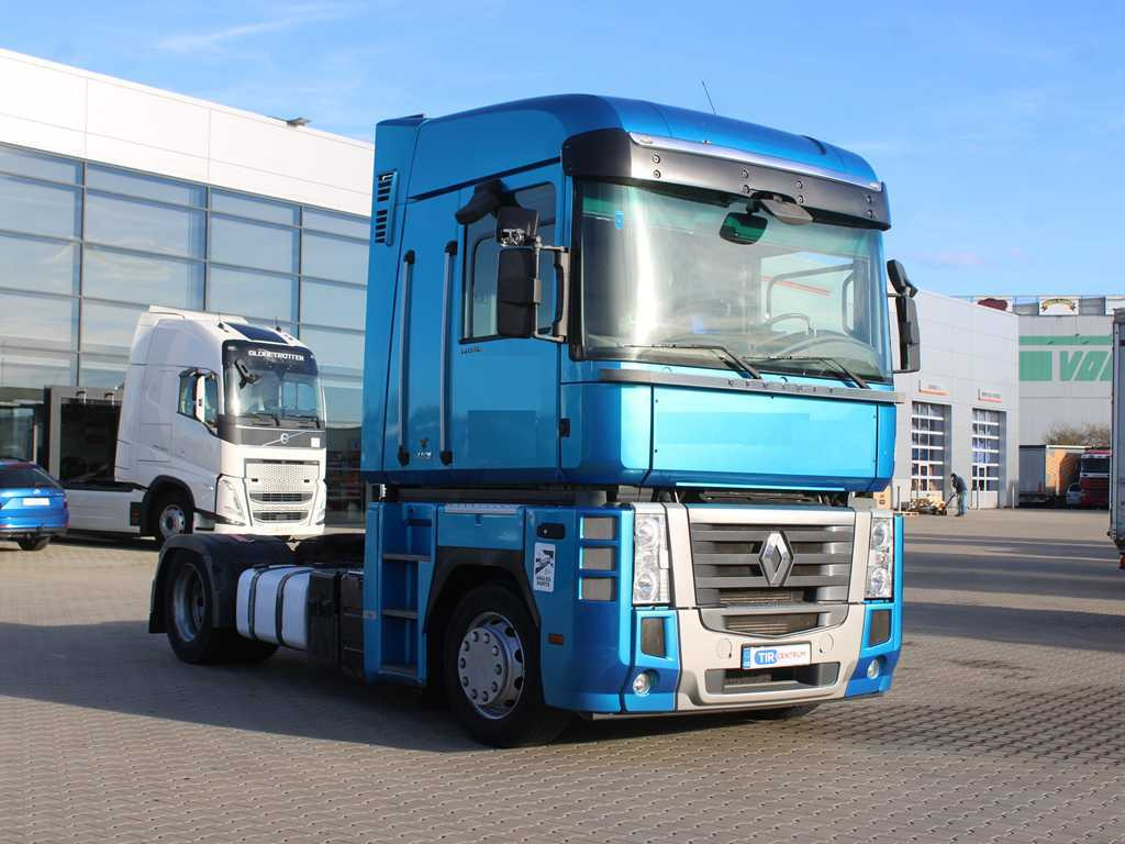 Renault MAGNUM 480.18, LOW DECK, EURO 5EEV - Nyergesvontató: 3 kép. Renault MAGNUM 480.18, LOW DECK, EURO 5EEV - Nyergesvontató: 3 kép.