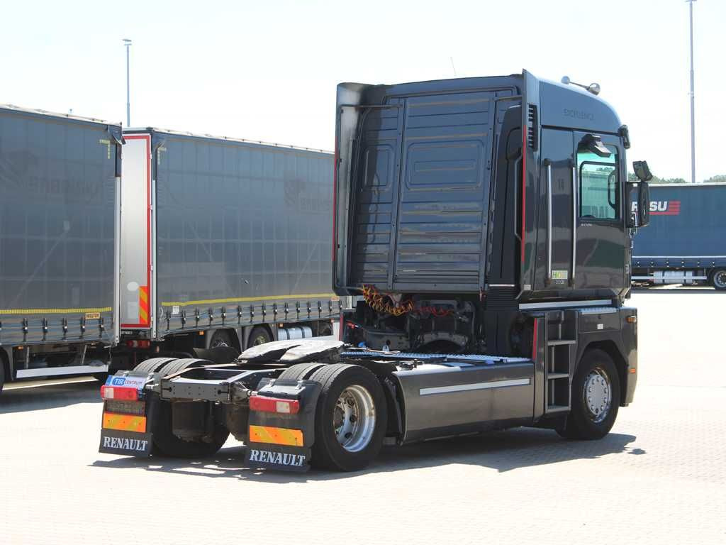 Renault Magnum DXI 500, EURO 5, LOWDECK - Nyergesvontató: 3 kép. Renault Magnum DXI 500, EURO 5, LOWDECK - Nyergesvontató: 3 kép.
