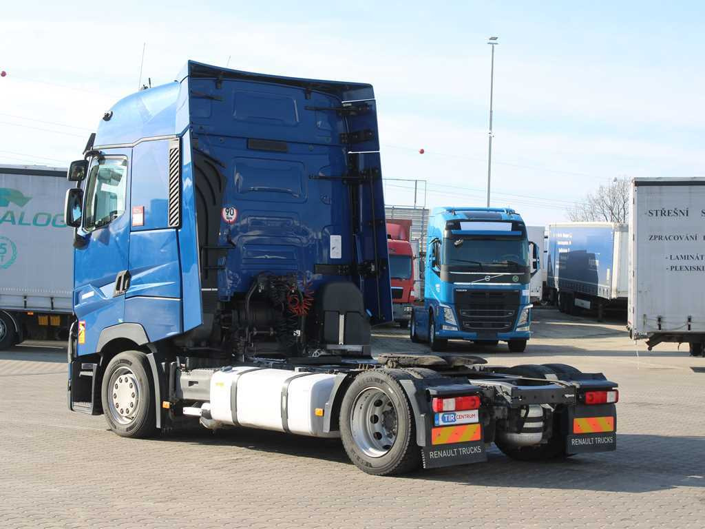 Renault T 520, EURO 6, LOWDECK, INDEPENDENT AIR CONDITIONING, TYRES 80% - Nyergesvontató: 5 kép. Renault T 520, EURO 6, LOWDECK, INDEPENDENT AIR CONDITIONING, TYRES 80% - Nyergesvontató: 5 kép.