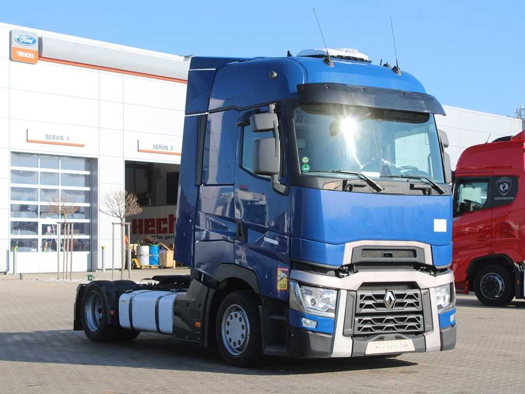 Renault T 520, EURO 6, LOWDECK, SEC.AIR CONDITIONING - Nyergesvontató: 2 kép. Renault T 520, EURO 6, LOWDECK, SEC.AIR CONDITIONING - Nyergesvontató: 2 kép.