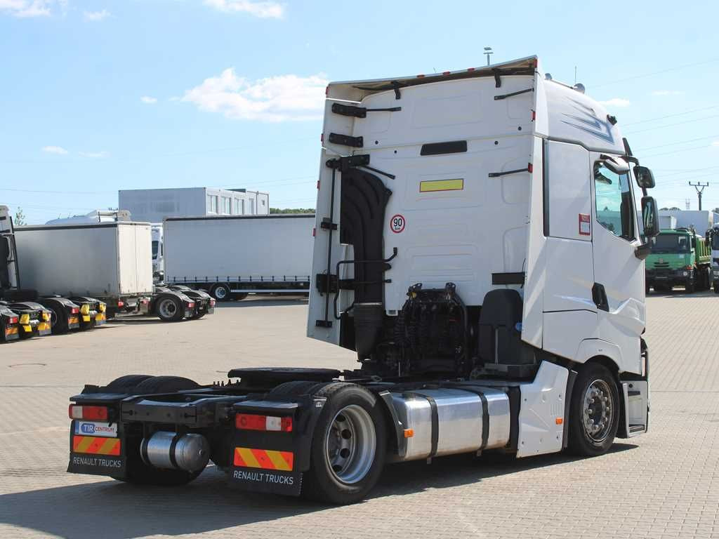 Renault T520, LOWDECK, EURO 6, PNEU 80% - Nyergesvontató: 3 kép. Renault T520, LOWDECK, EURO 6, PNEU 80% - Nyergesvontató: 3 kép.